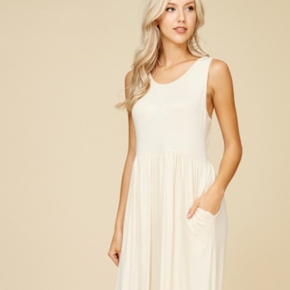 Racer Back Pleated Loose Solid Long Dress - Picture 2 of 3